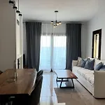 The Yacht House Tatil Evi *